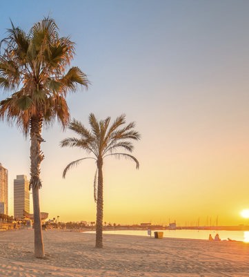 Barcelona Beach RS51862 Thinkstockphotos 509394229 Min