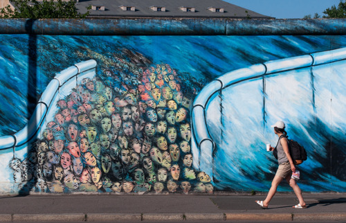 A mural on the Berlin Wall highlighting the suffering of the separation