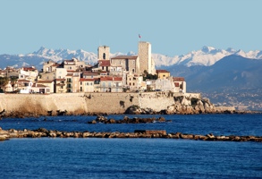 RS85052 Dreamstime Xl 18624498
