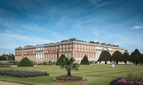 The stunning gardens of Hampton Court Palace on a sunny day. Photo credit: © SWNS / Historic Royal Palaces