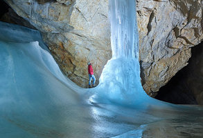 Csm 02 Portrait 40449184B9