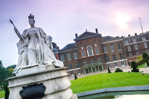 A statue of Queen Victoria outside of Kensington Palace in London. Photo credit: © SWNS / Historic Royal Palaces